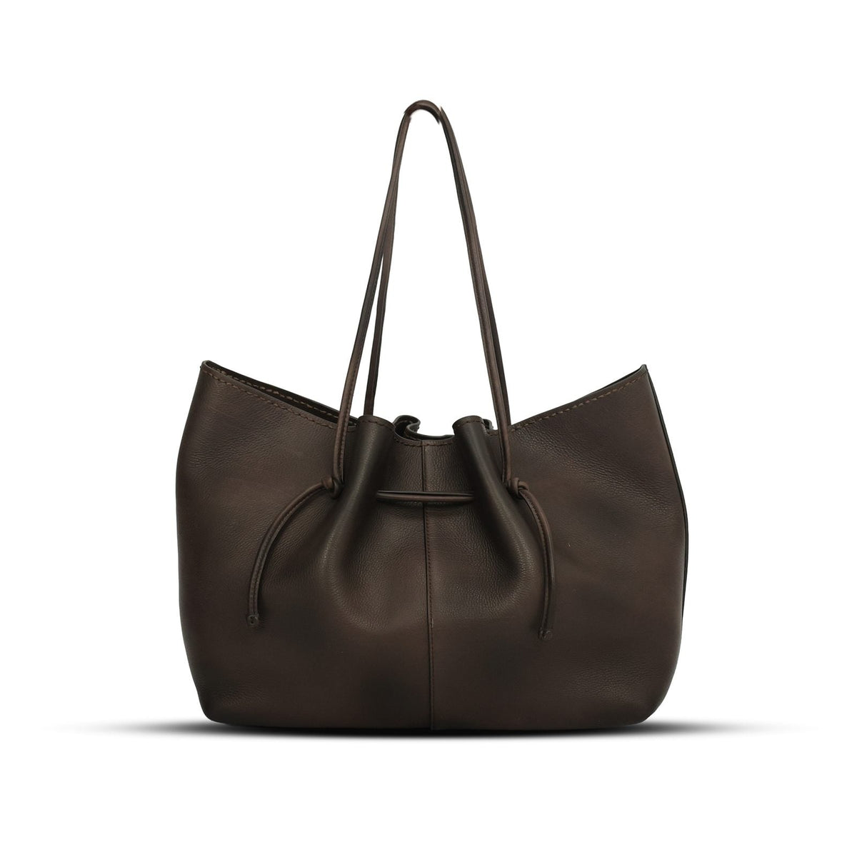 Boat Bag Medium in Testa di Moro leather — front view